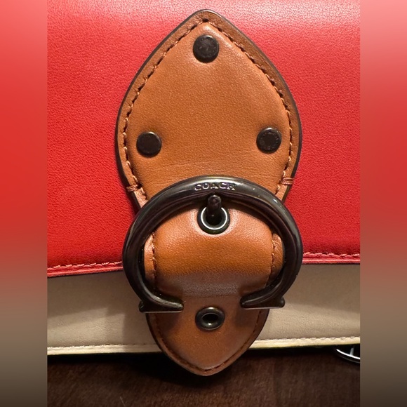 Coach Beat Crossbody Clutch In Colorblock - pewter / red sand ivory multi - Picture 8 of 12